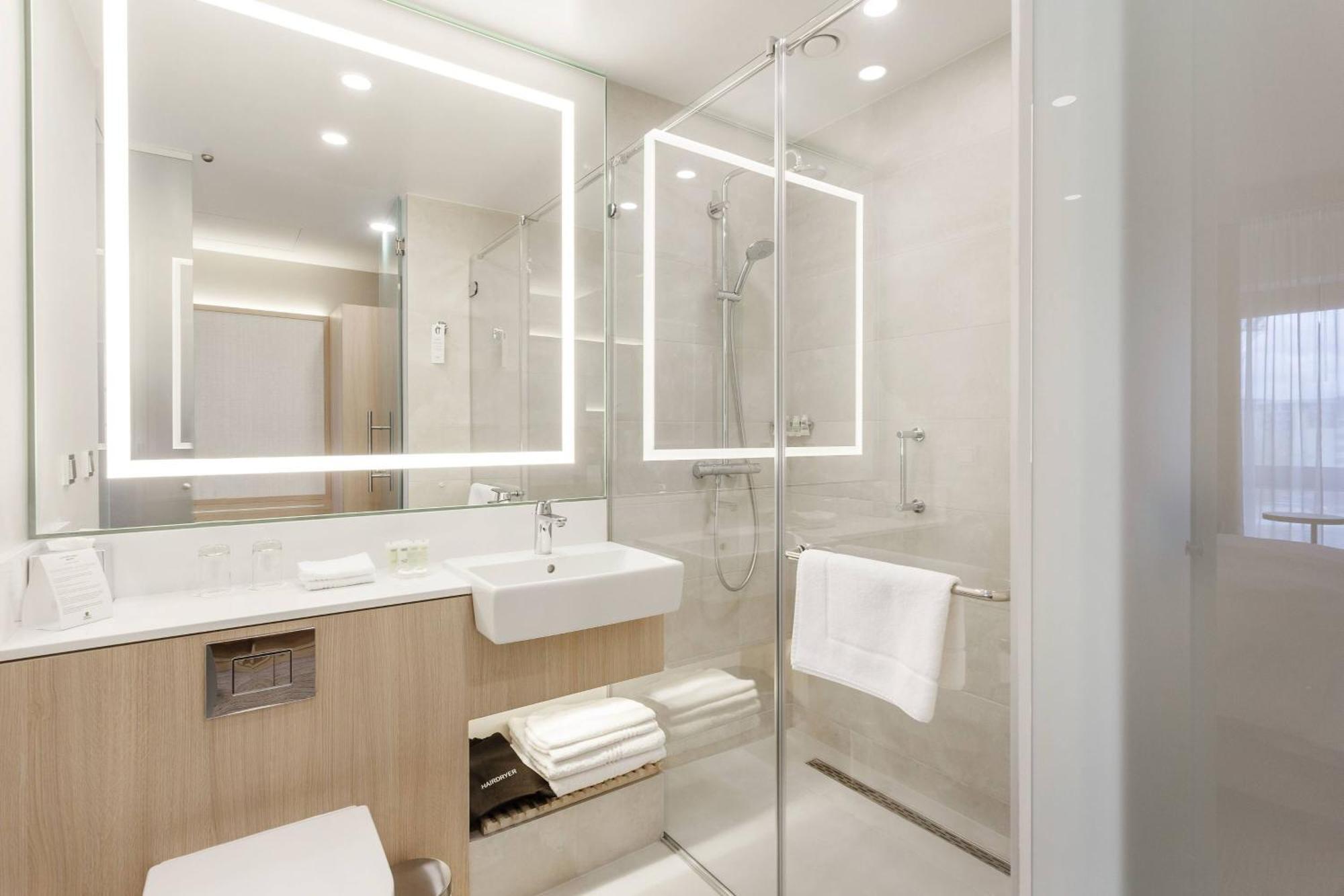 Courtyard By Marriott Vilnius City Center VNO Exterior foto