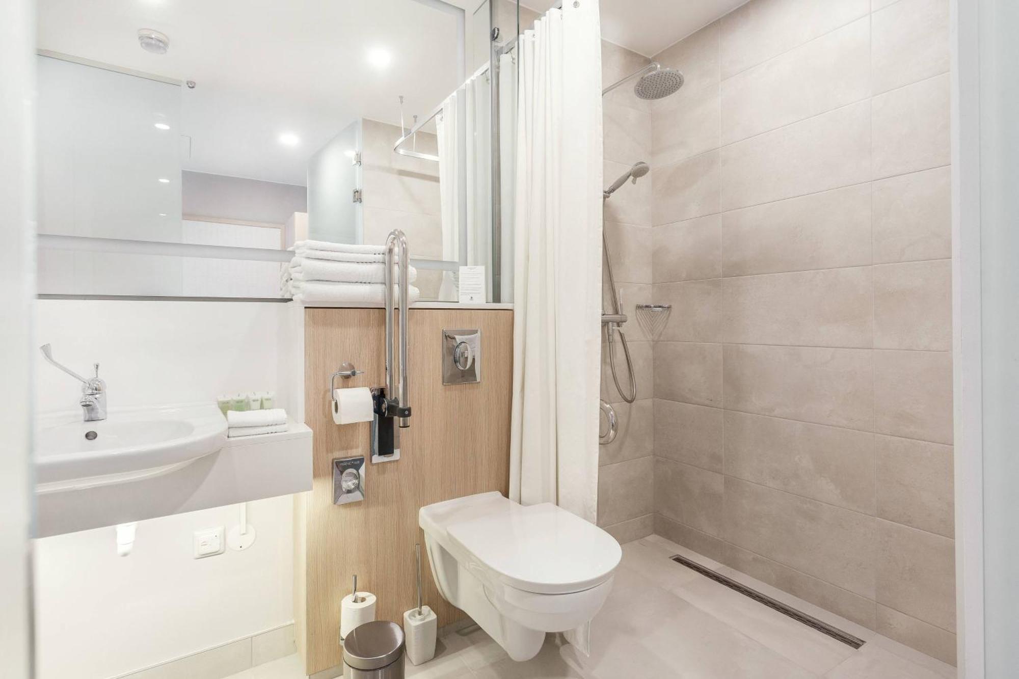 Courtyard By Marriott Vilnius City Center VNO Exterior foto