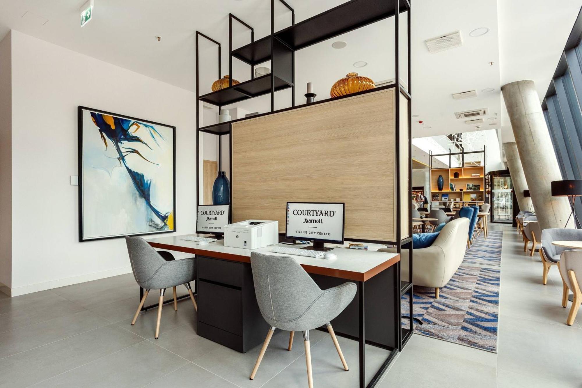 Courtyard By Marriott Vilnius City Center VNO Exterior foto