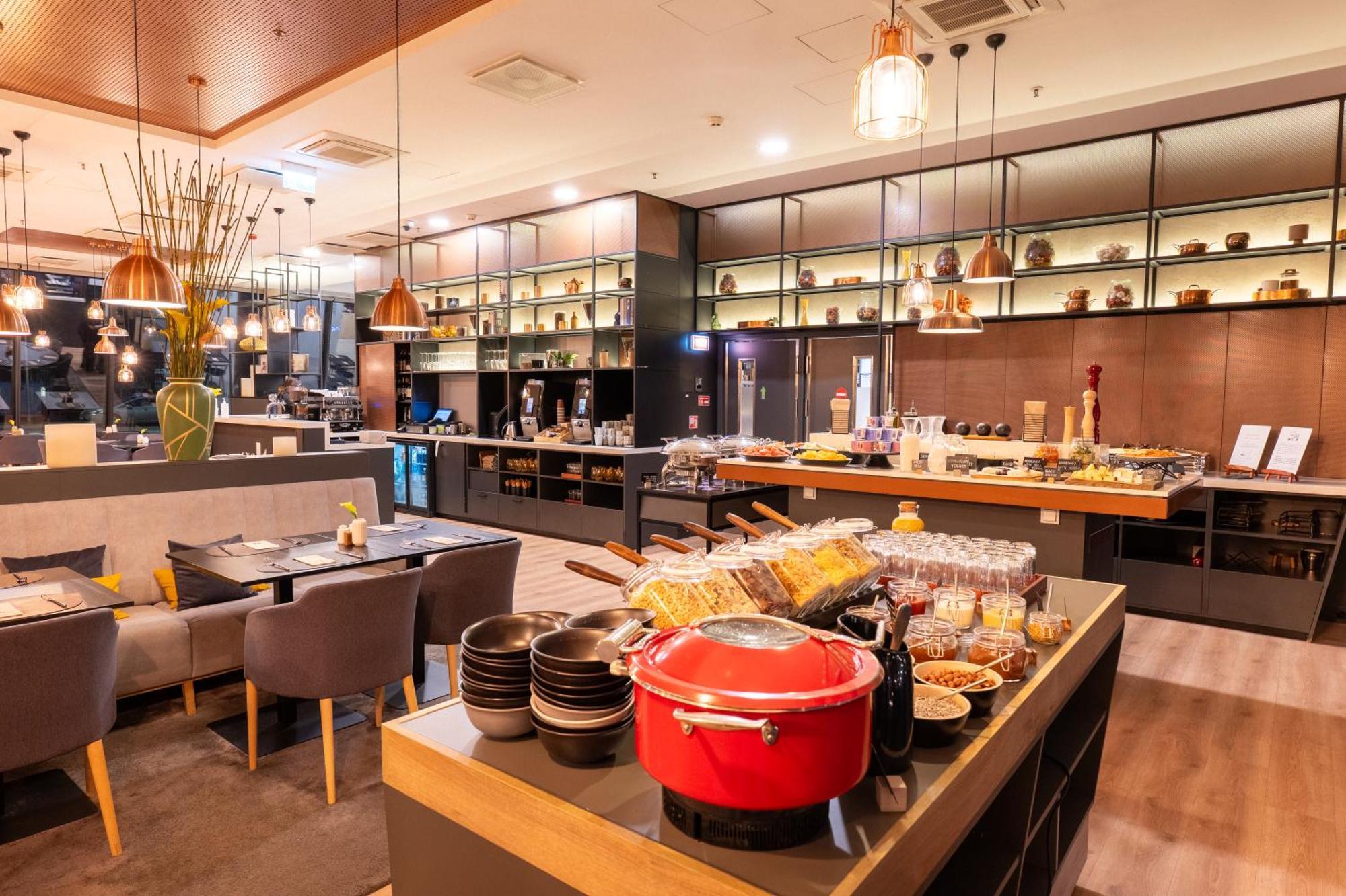 Courtyard By Marriott Vilnius City Center VNO Exterior foto